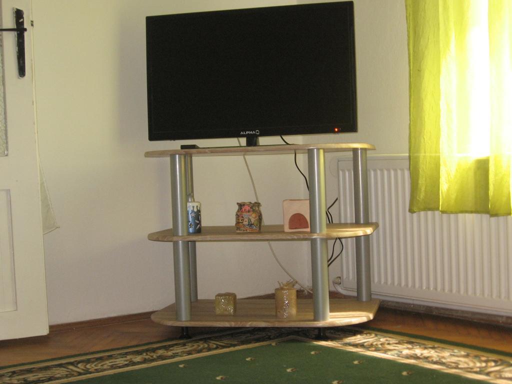 Green Apartment Νόβι Σαντ Εξωτερικό φωτογραφία