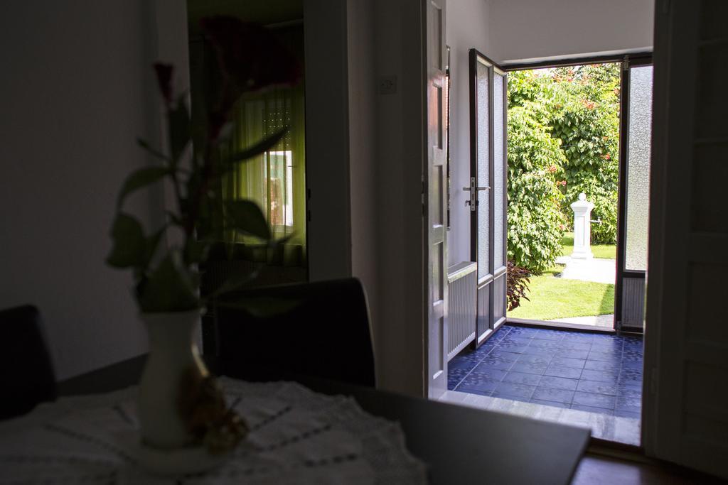 Green Apartment Νόβι Σαντ Εξωτερικό φωτογραφία